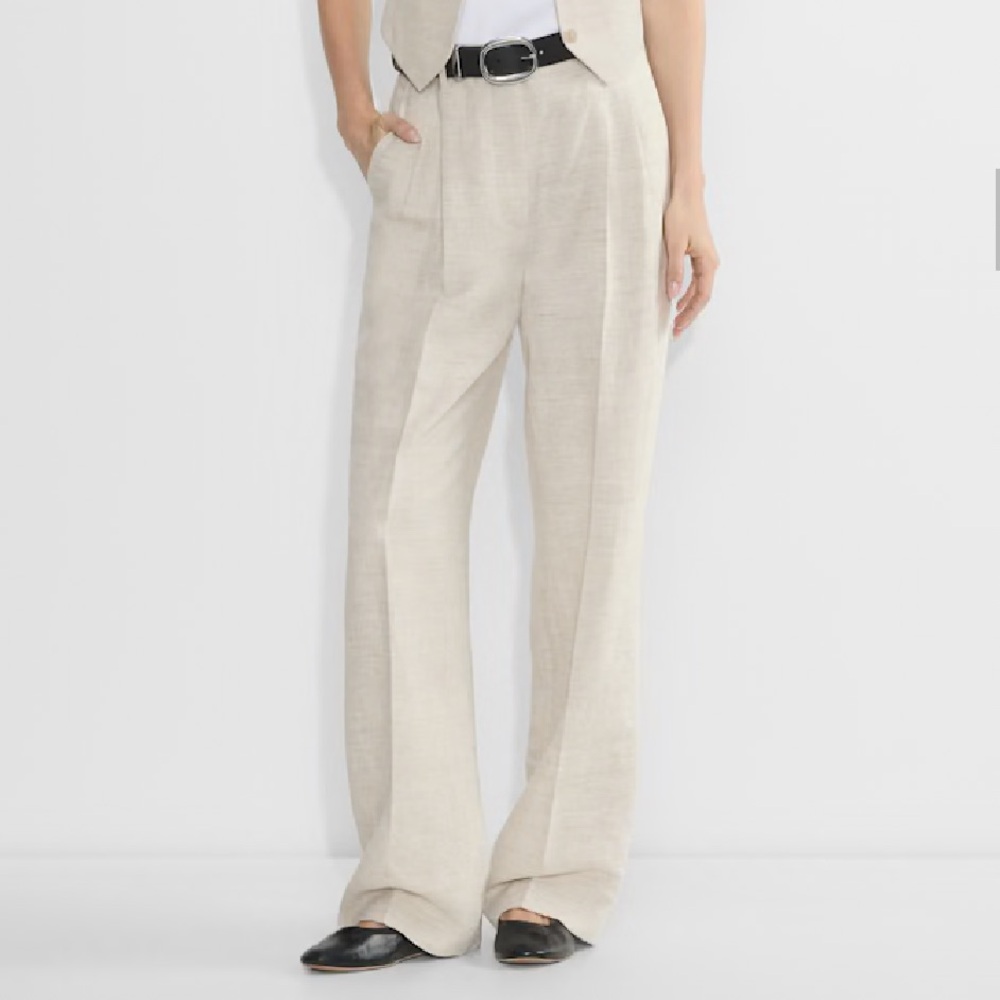 Aritzia The Effortless Pant in Linen - Natural Ecru